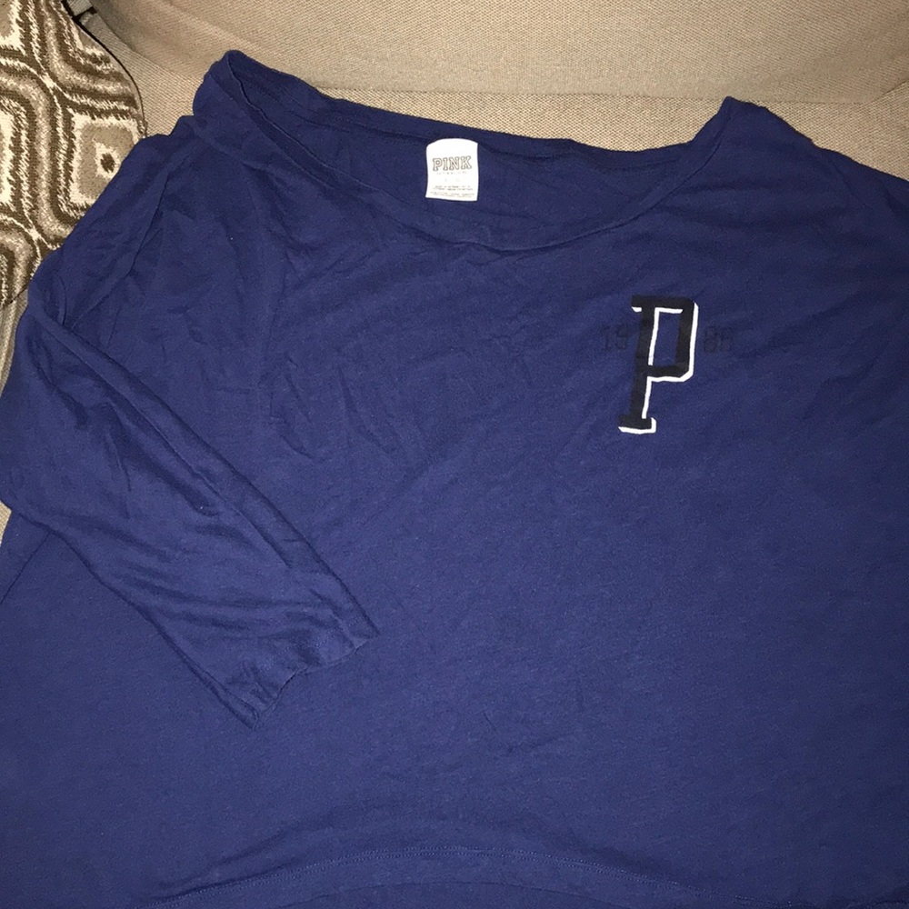 Victoria’s Secret Pink tee